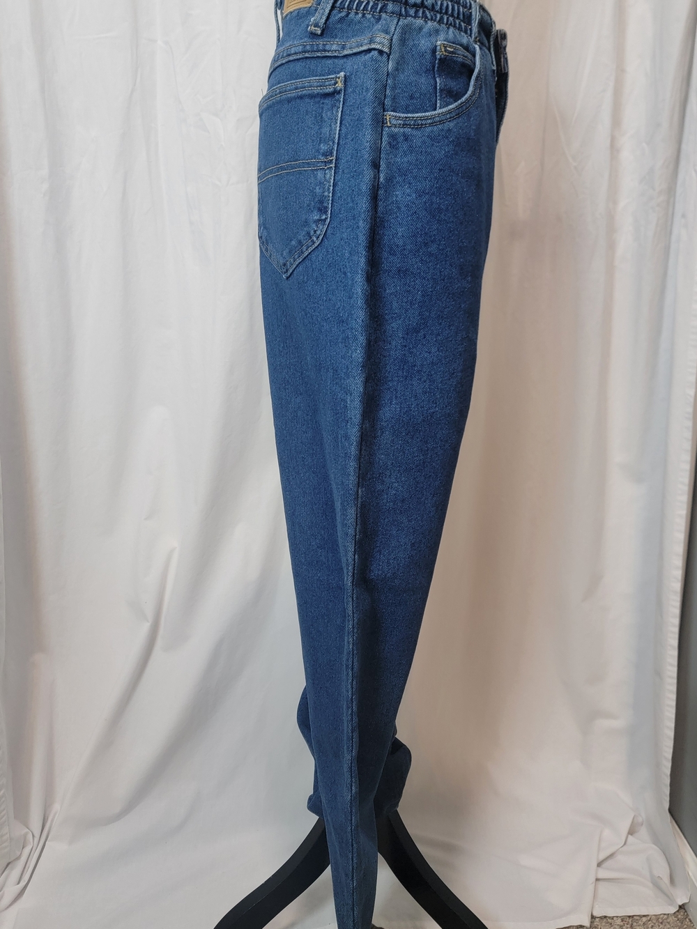 L.L. Bean Women's High Waisted Strech Waist Mom Denim Jeans - Picture 5 of 9